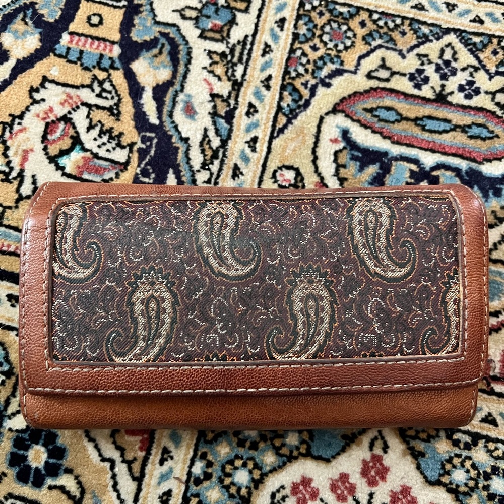 Vintage paisley brown leather wallet with card holders and change zipper